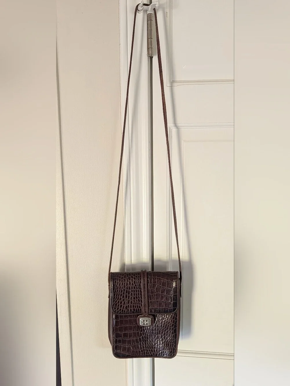 Brighton One World Brown Croc-Embossed Leather Messenger Crossbody